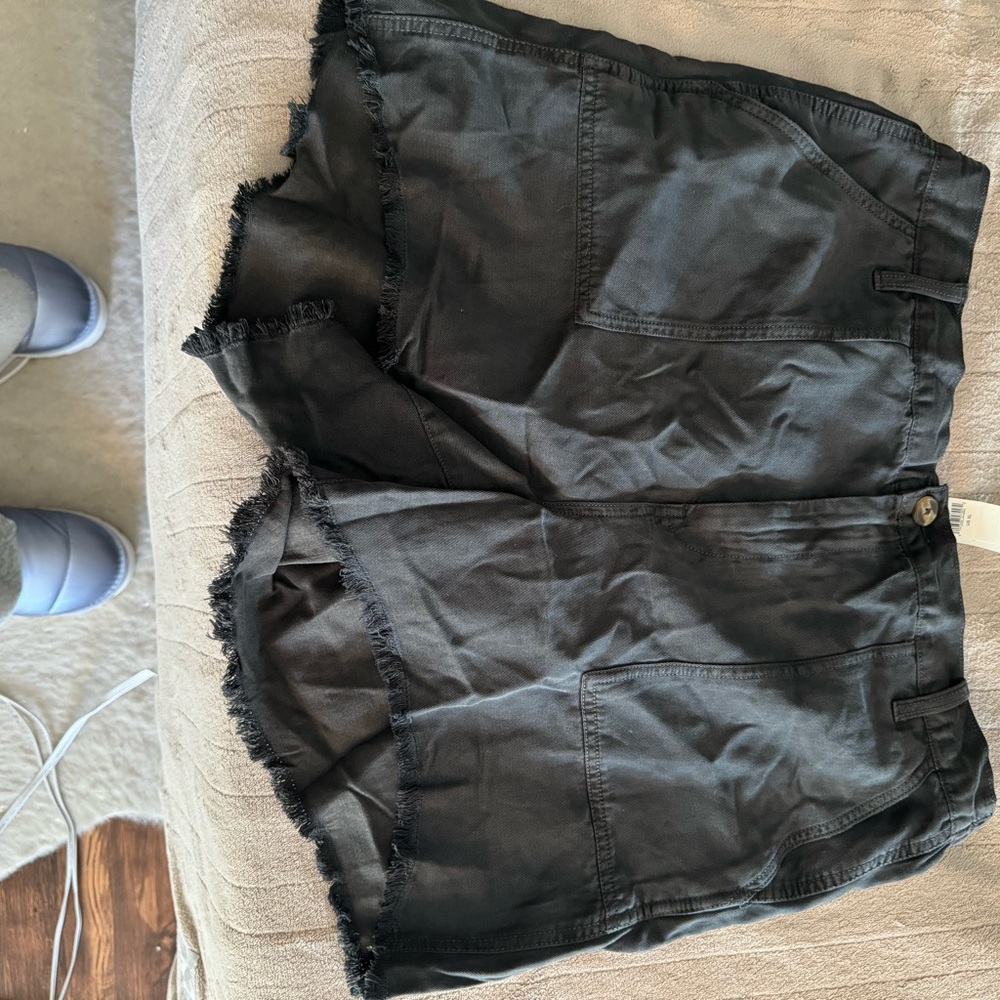 Black linen shorts